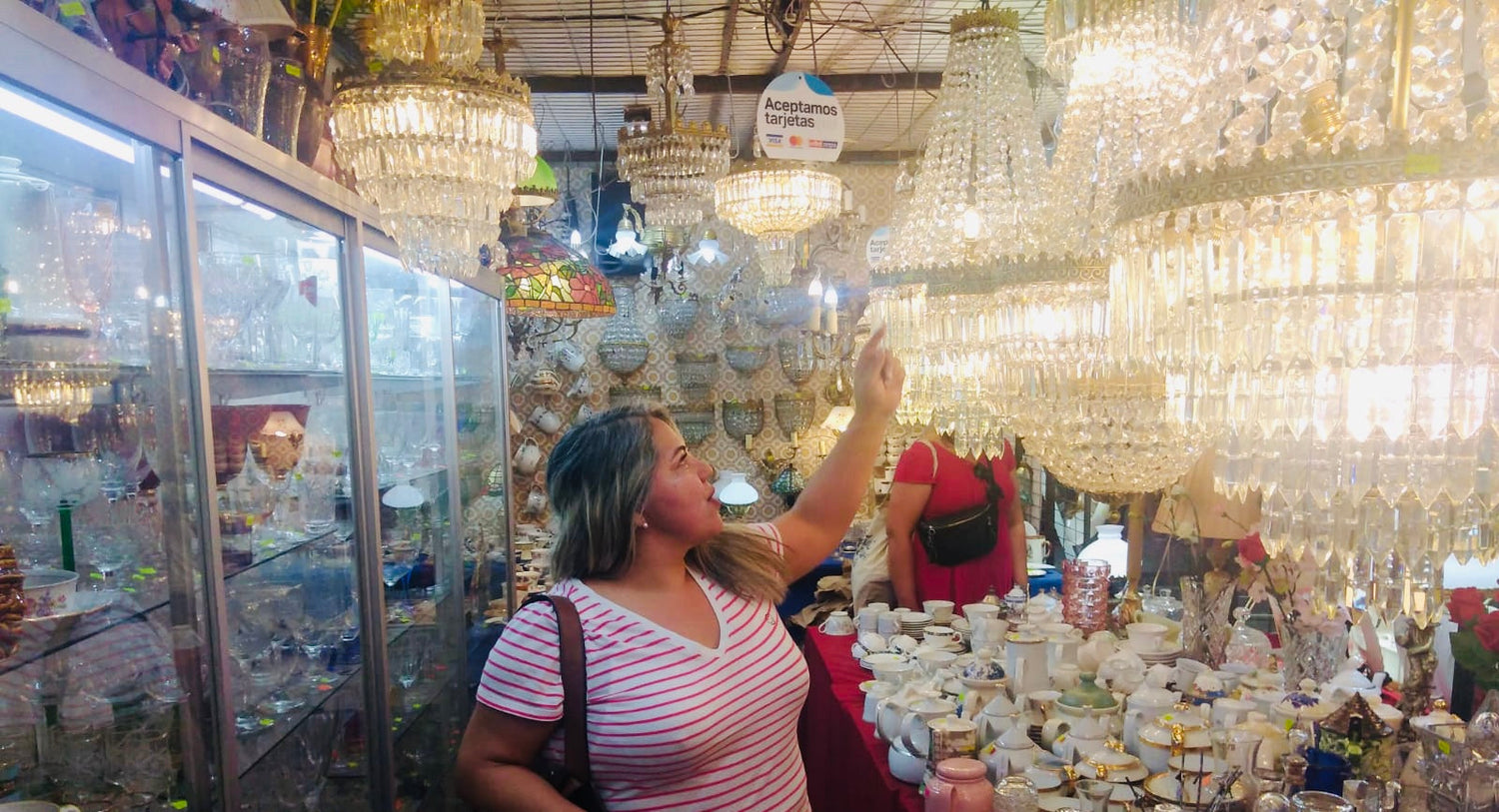 Exploring the Timeless Charms of South America: Franklin Barrio and Traditional Chilean Bazaars