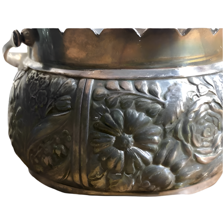 Pairpoint Quadruple Plate Silver Floral Repousse Set of 2