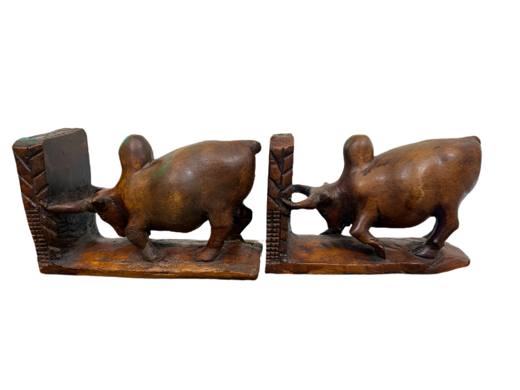 Vintage Hand-Carved Wooden Bull Bookends – Rustic Folk Art Pair