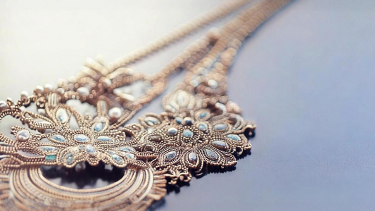 Vintage Jewelry & Fashion