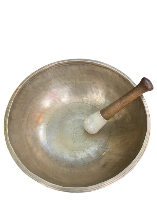 Vintage 8” Tibetan Brass Singing Bowl Set – Hand Engraved, Nepal Meditation