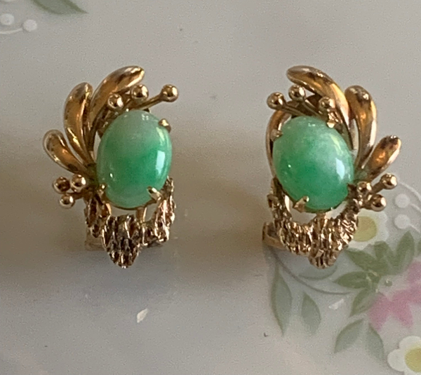 Vintage 14k Gold Jade Cabochon Earrings, A Pair