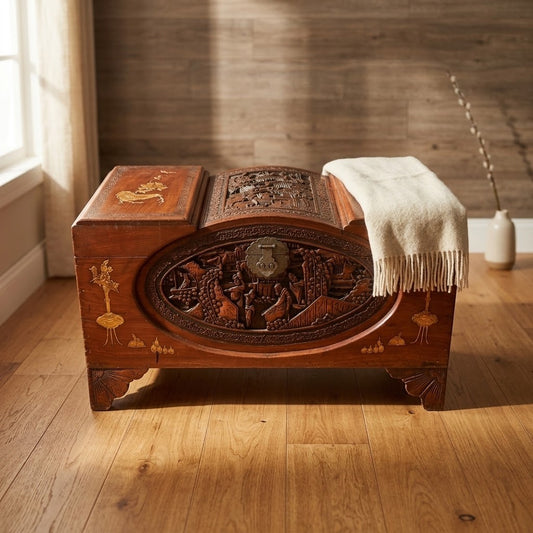 1900s Antique Chinese Campherwood Blanket Chest