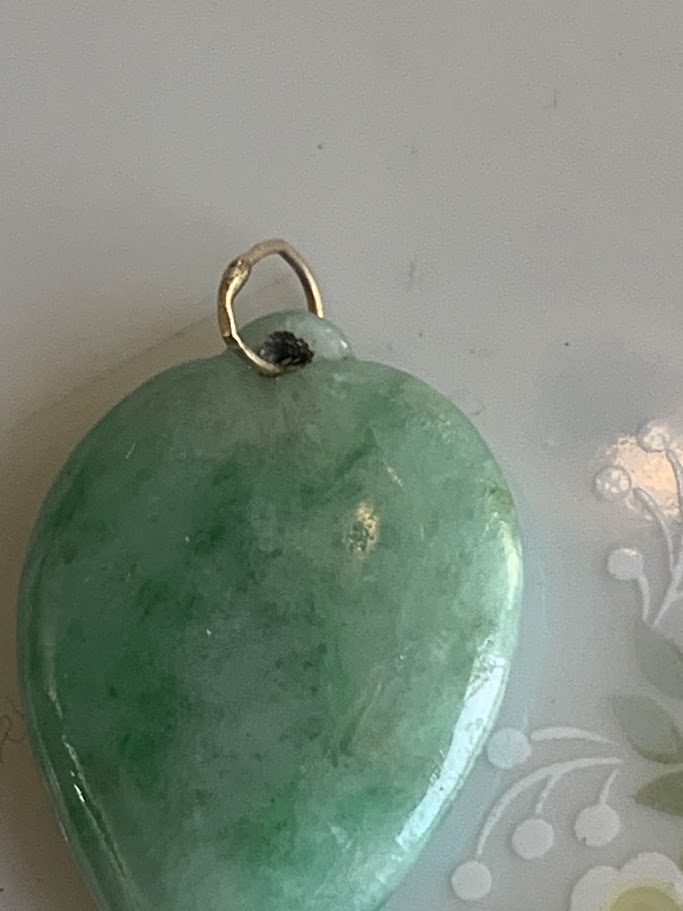 Vintage 14k Gold & Natural Grade a Green Jadeite "Longevity Peach" Heart Pendant