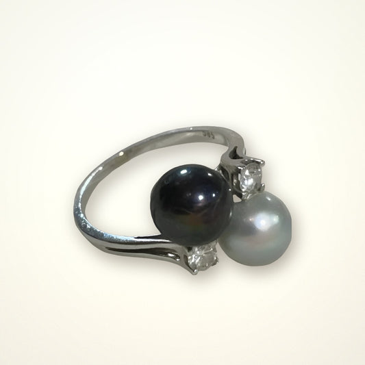 Antique 14k White Gold Ring with Freshwater Pearls and Diamond Accents